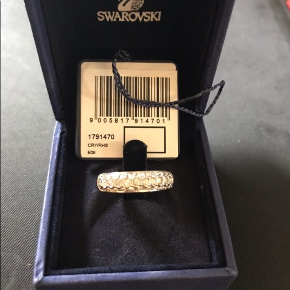 BN Swarovski Ring